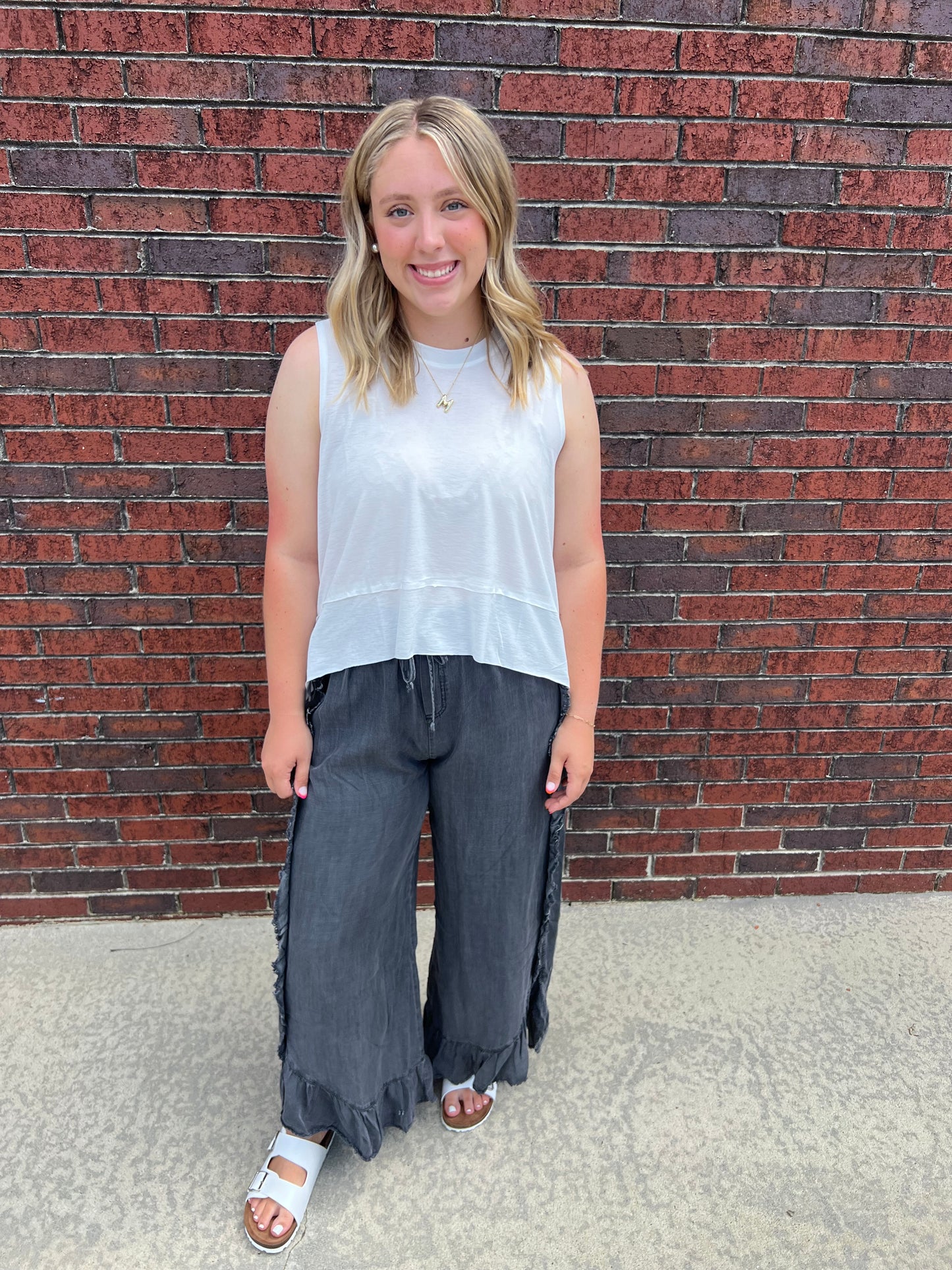 Side Slit Sleeveless Top