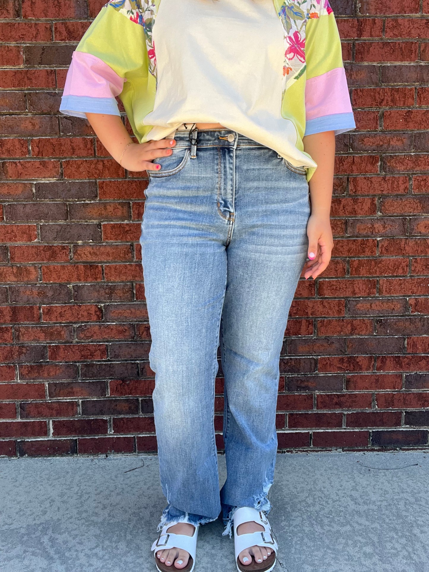 Judy Blue Straight Distressed Hem
