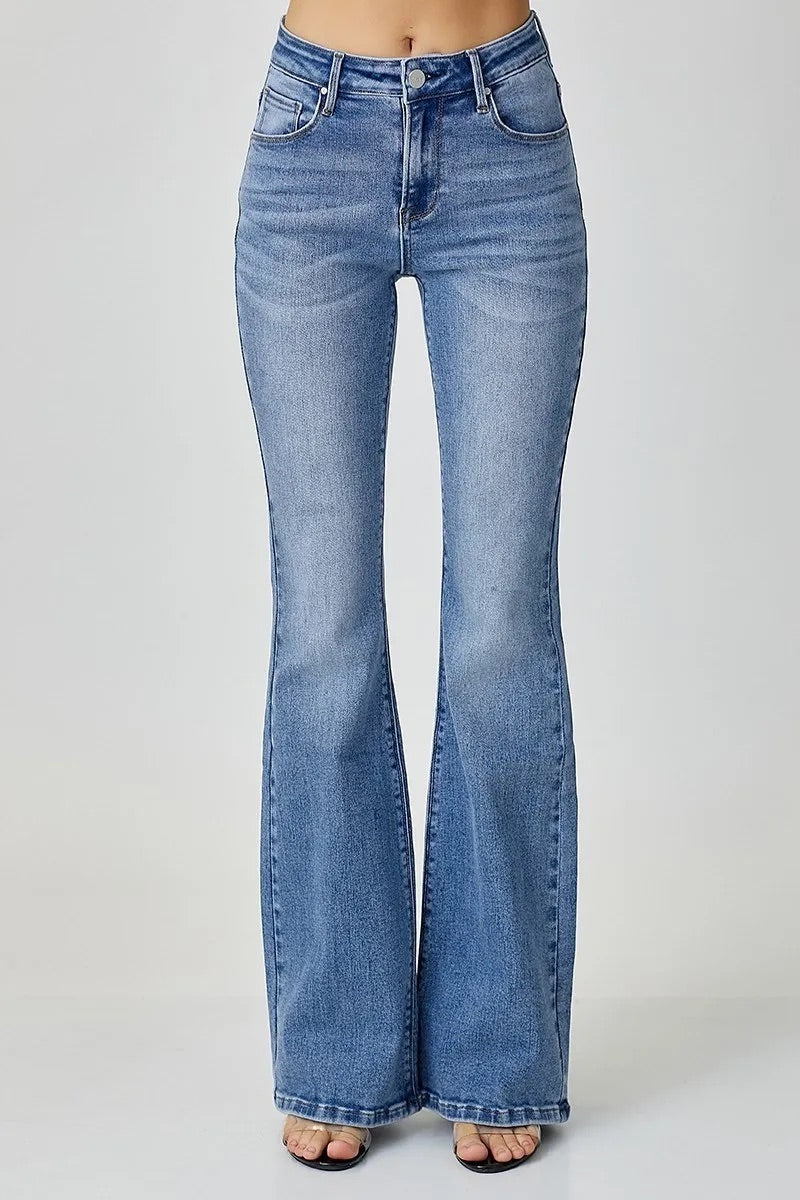 RISEN Basic Flare Jeans