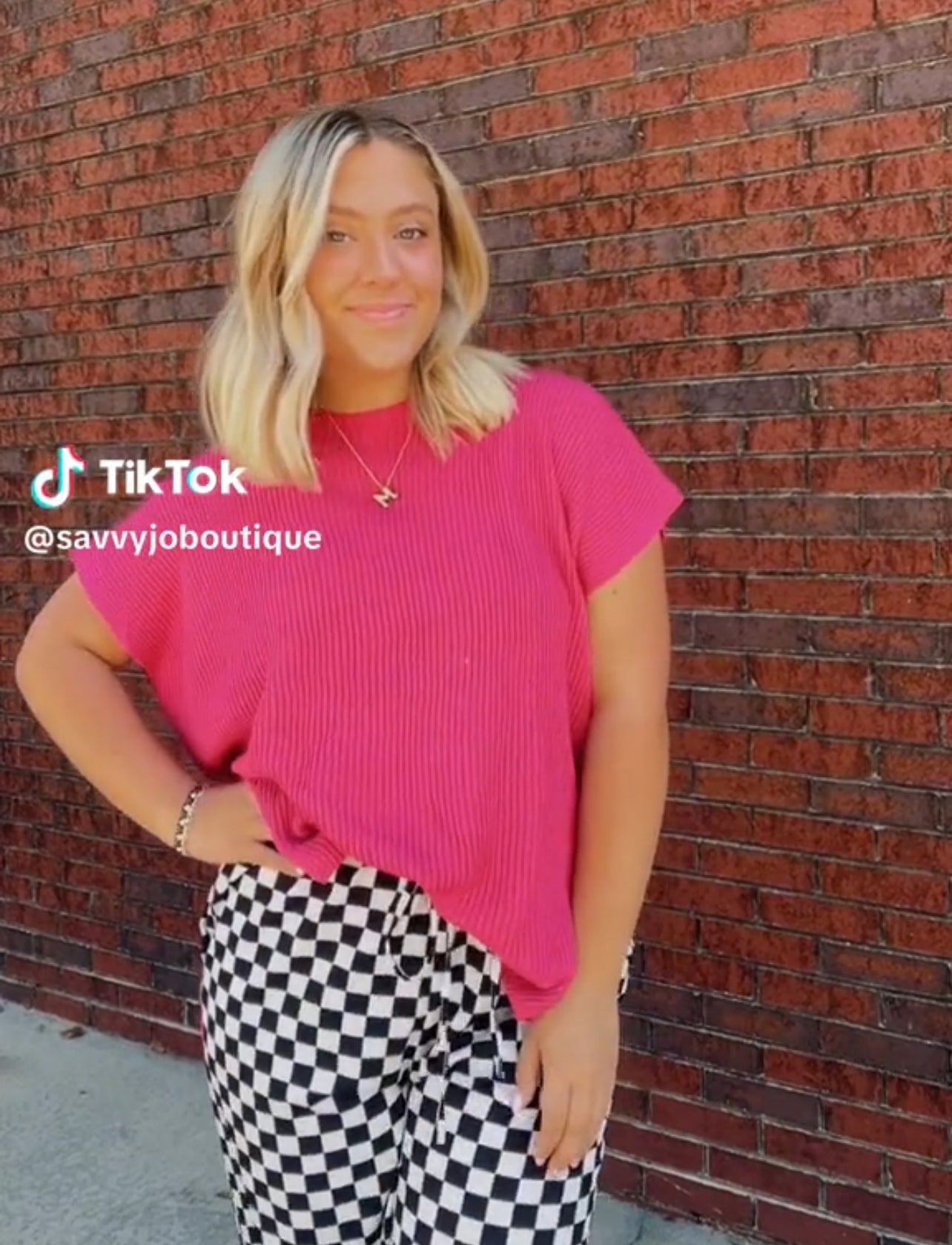 VIRAL Lightweight Sweater